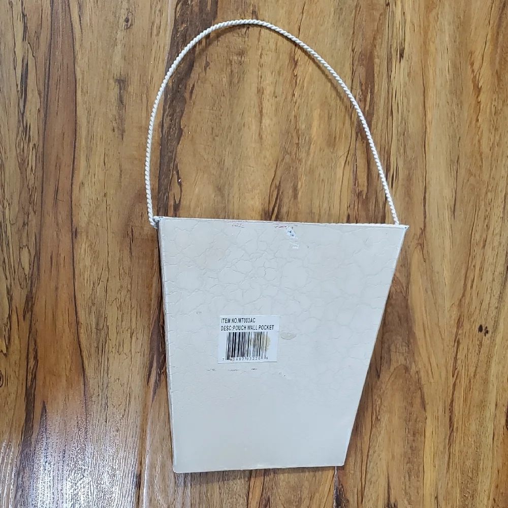 N/A elegant cream